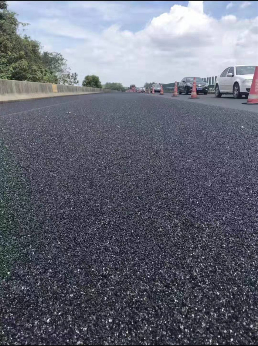 上海臨港環湖透水瀝青路面